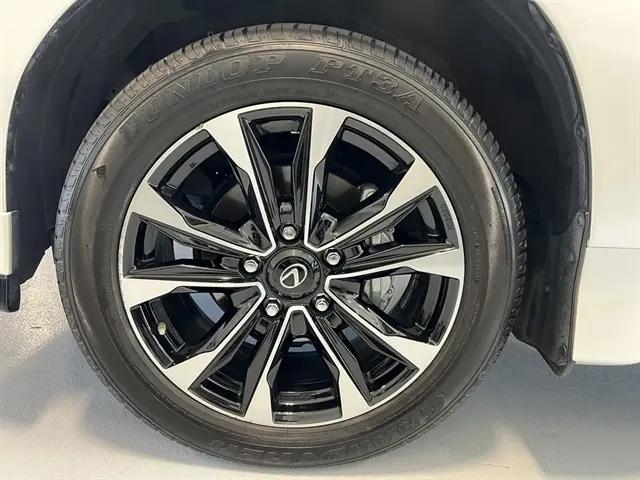 2021 Lexus LX 570 Two-Row