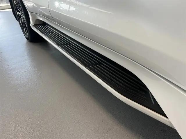 2021 Lexus LX 570 Two-Row