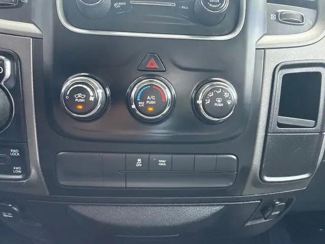 2018 Ram 1500 Express Quad Cab 4x4 64 Box
