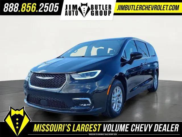 2025 Chrysler Pacifica Select for sale in Fenton, MO