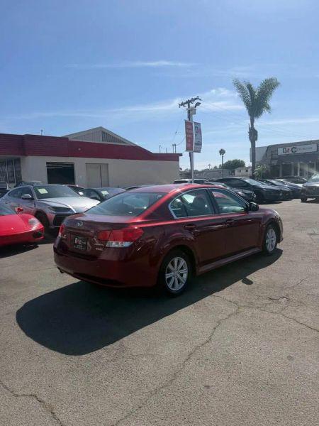 2011 Subaru Legacy 2.5i Premium