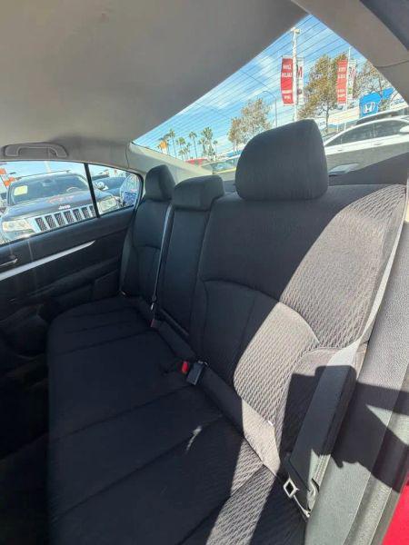 2011 Subaru Legacy 2.5i Premium