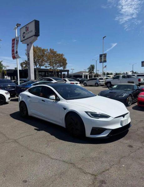 2026 Tesla Model S Plaid