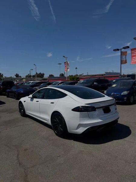 2026 Tesla Model S Plaid
