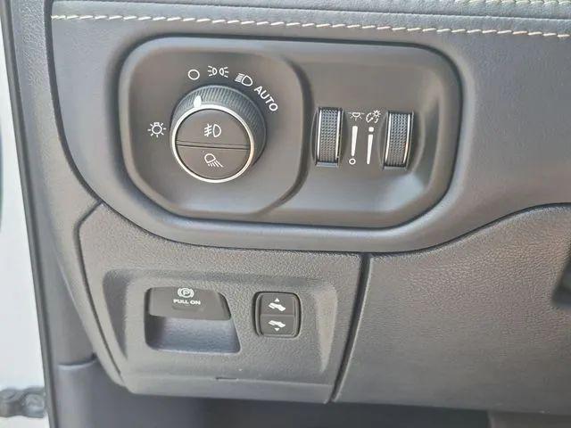2020 Ram 1500 Limited Crew Cab 4x4 57 Box