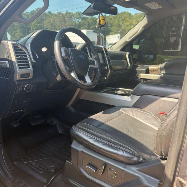 2017 Ford F-250 LARIAT