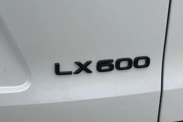 2026 Lexus LX Luxury
