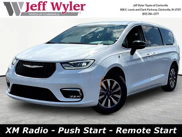 2024 Chrysler Pacifica Hybrid Select for sale in Clarksville, IN