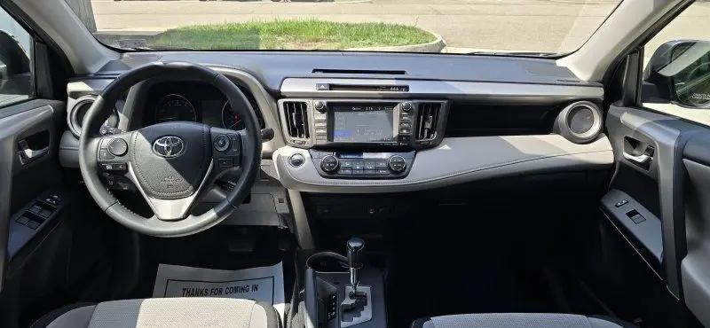 2017 Toyota RAV4 XLE