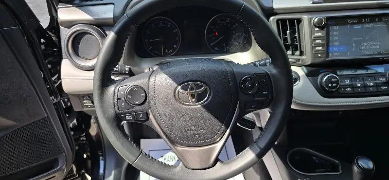 2017 Toyota RAV4 XLE