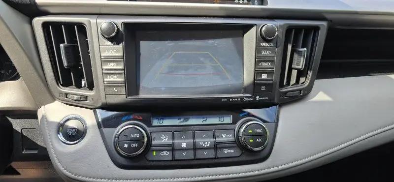 2017 Toyota RAV4 XLE