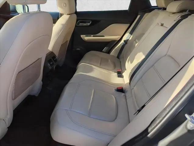 2017 Jaguar F-PACE 35t Prestige