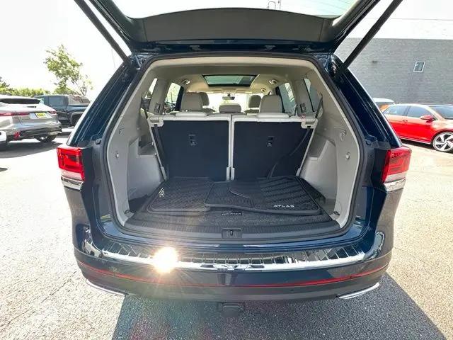 2023 Volkswagen Atlas 3.6L V6 SE w/Technology