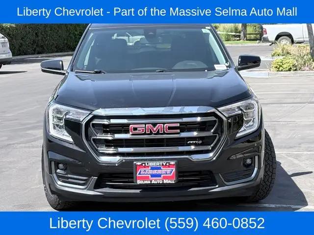 2024 GMC Terrain AWD AT4