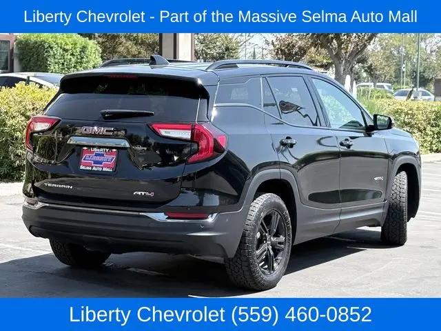 2024 GMC Terrain AWD AT4