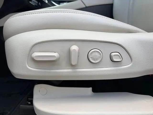 2023 Buick Enclave Premium AWD