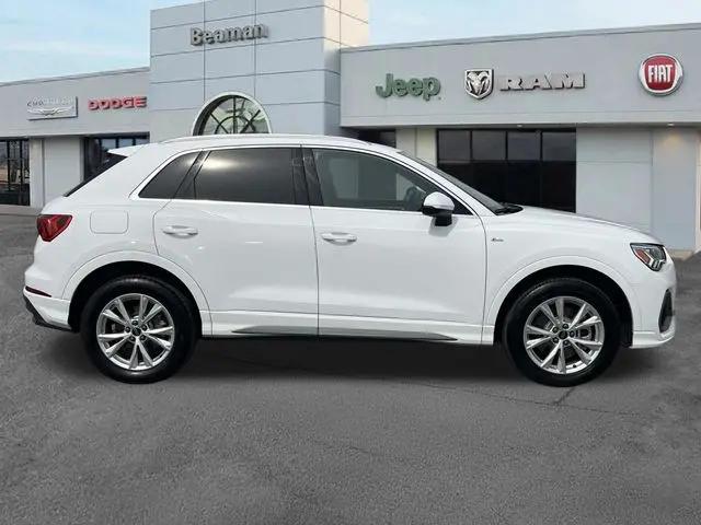 2025 Audi Q3 Premium 45 TFSI S line quattro Tiptronic
