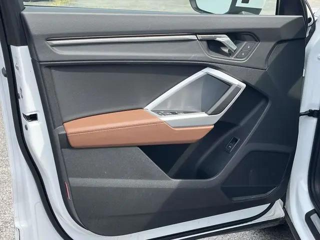 2025 Audi Q3 Premium 45 TFSI S line quattro Tiptronic