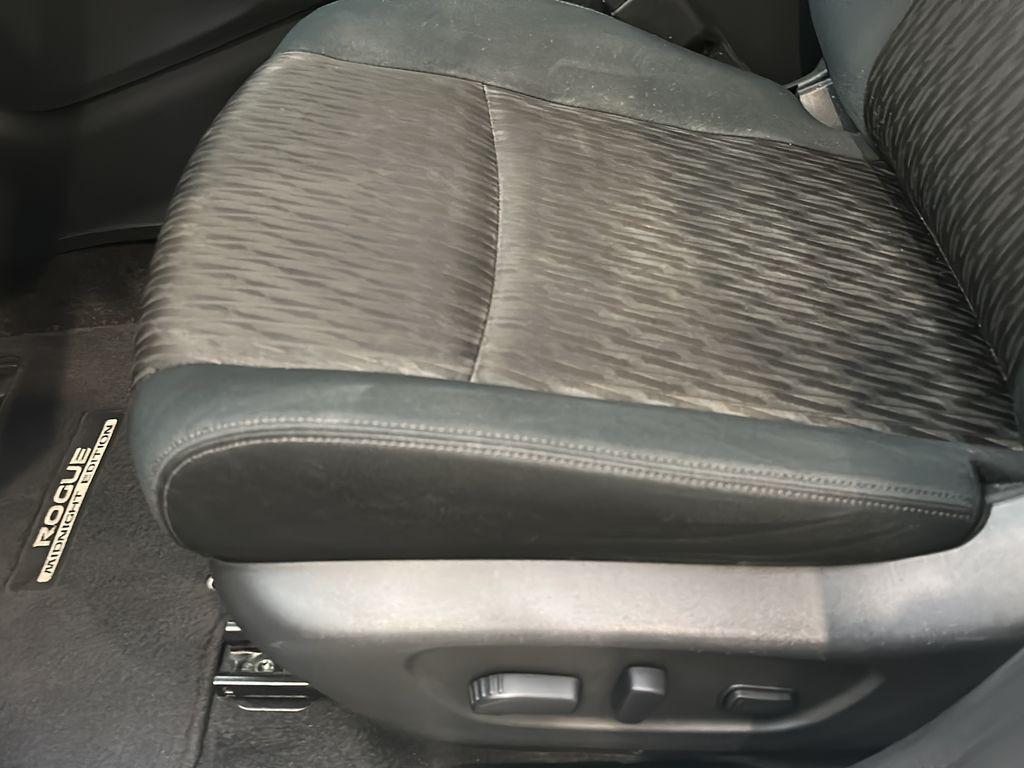 2018 Nissan Rogue SV - Photo 12