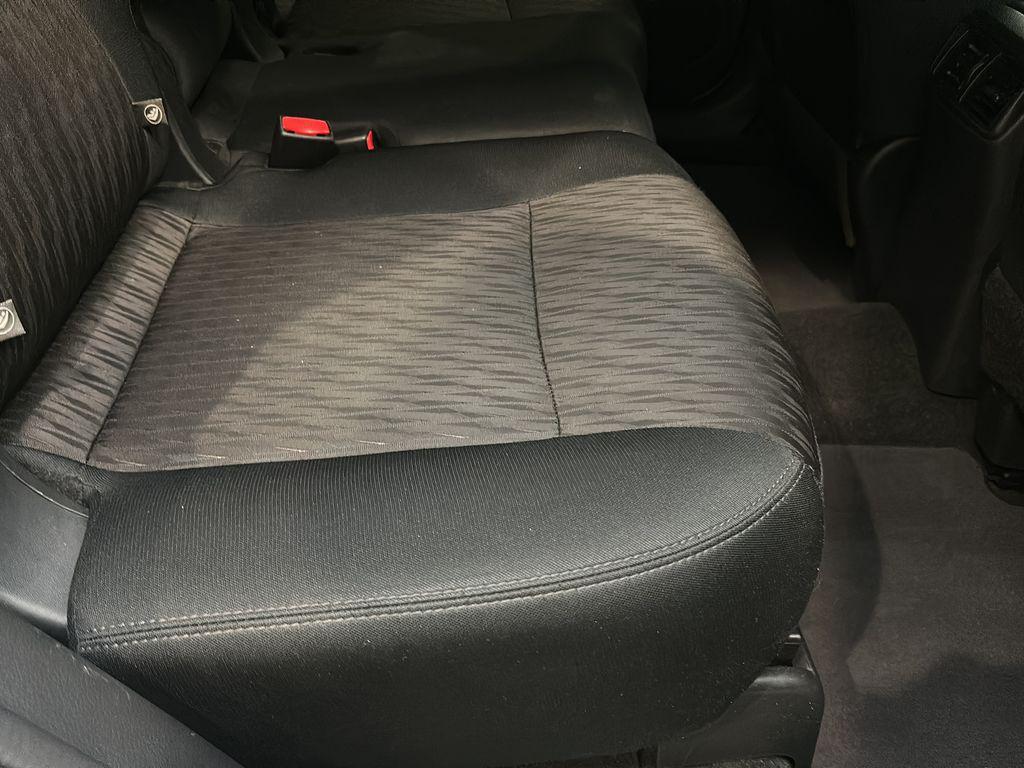 2018 Nissan Rogue SV - Photo 16