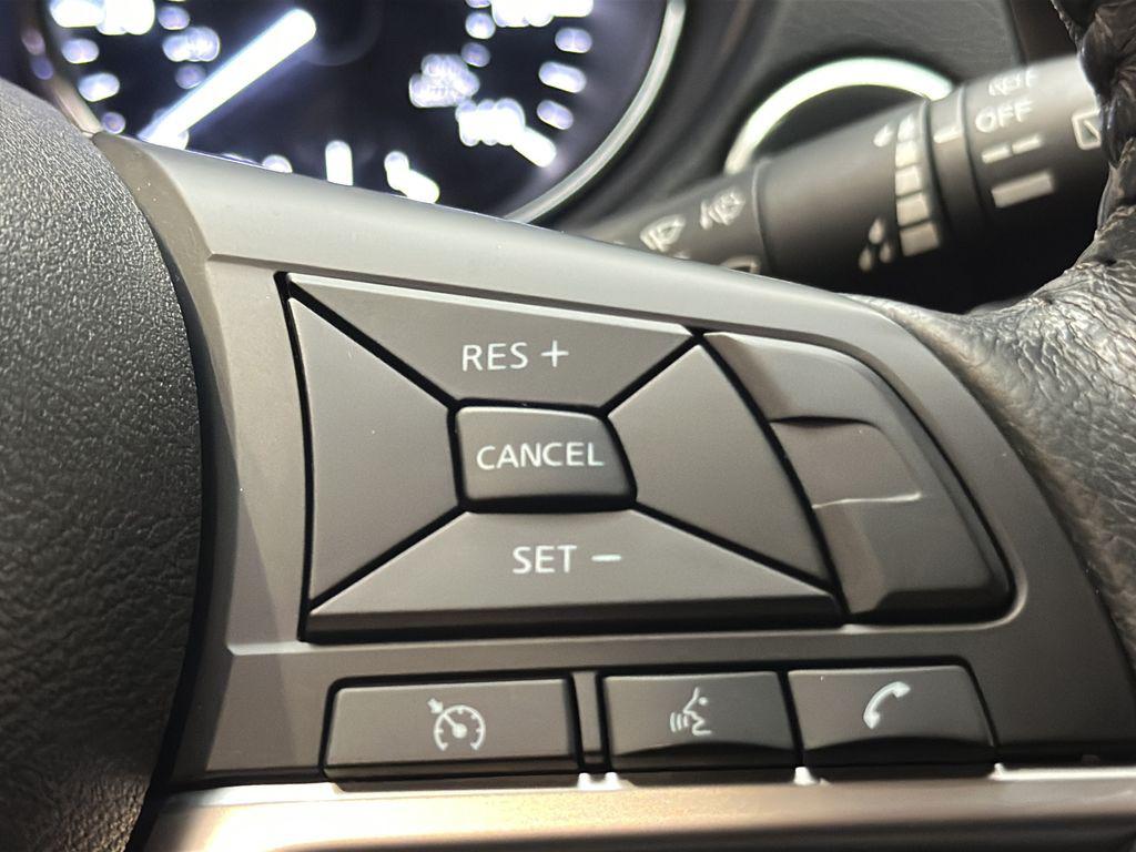 2018 Nissan Rogue SV - Photo 24