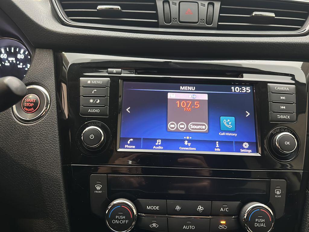 2018 Nissan Rogue SV - Photo 26