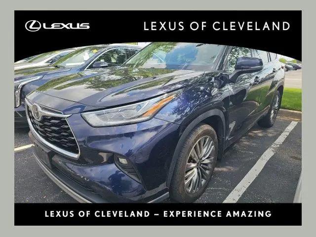 2020 Toyota Highlander Platinum for sale in Brook Park, OH