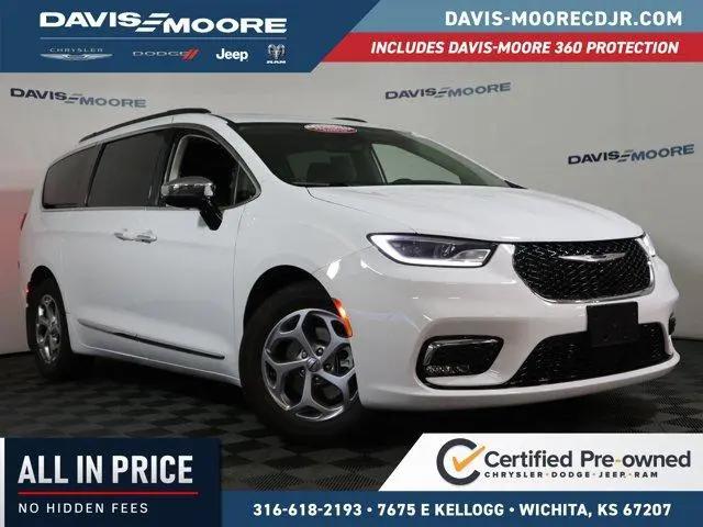 2023 Chrysler Pacifica Limited for sale in Wichita, KS