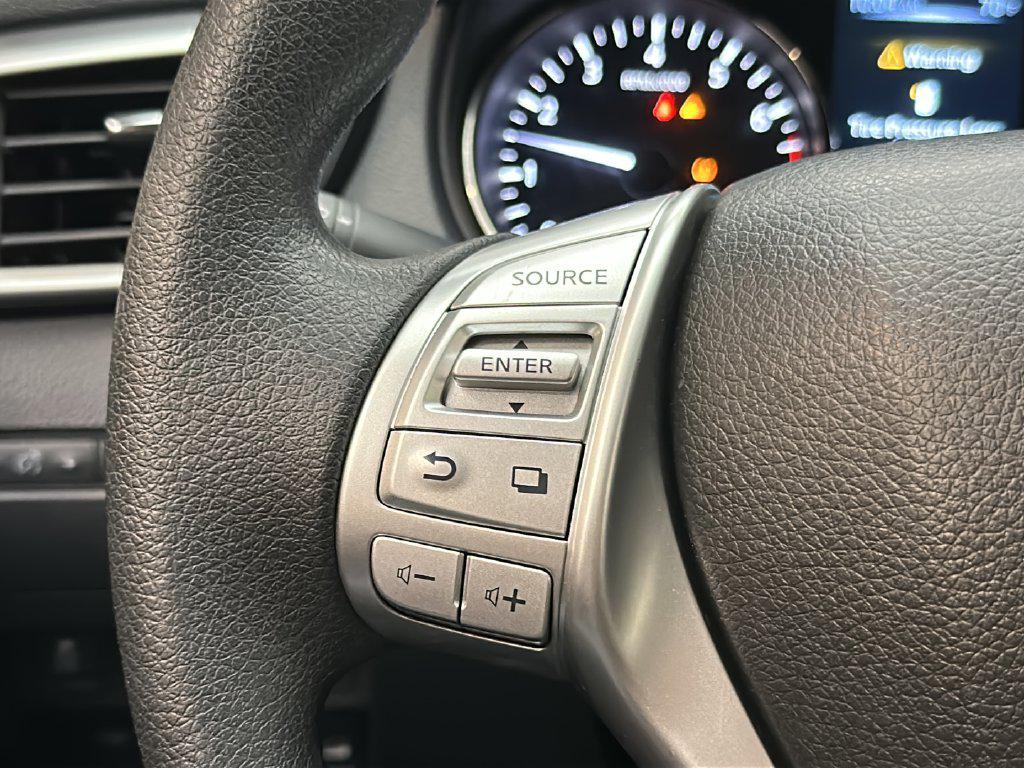 2016 Nissan Rogue S - Photo 21