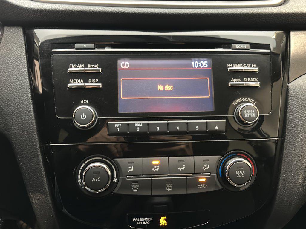 2016 Nissan Rogue S - Photo 24