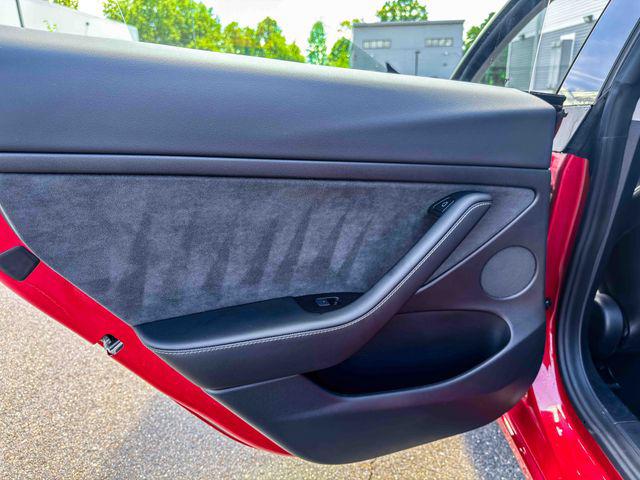 2021 Tesla Model 3 Standard Range Plus Rear-Wheel Drive