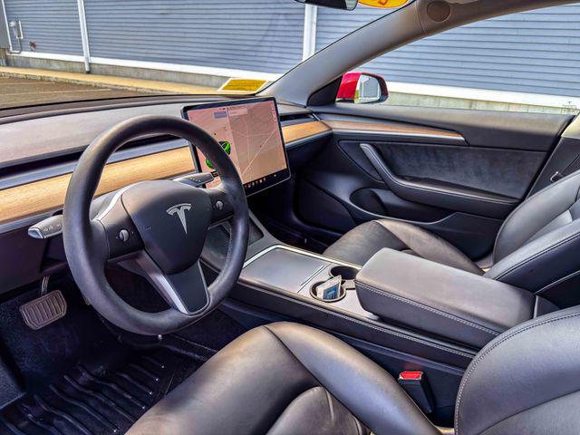 2021 Tesla Model 3 Standard Range Plus Rear-Wheel Drive