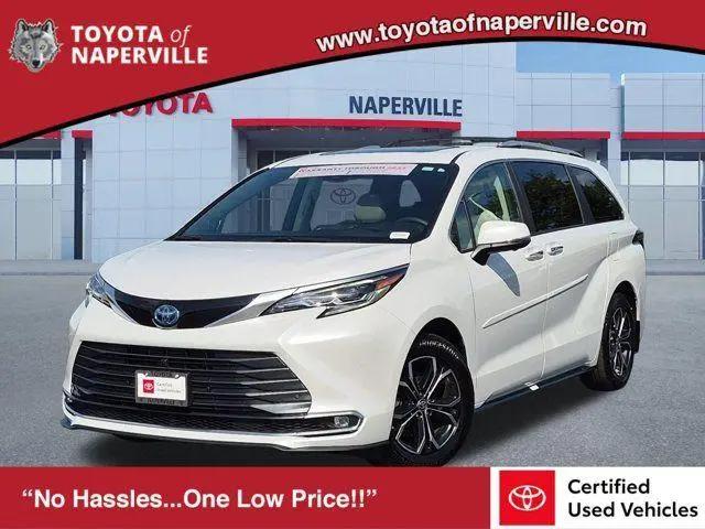 2025 Toyota Sienna Platinum for sale in Naperville, IL