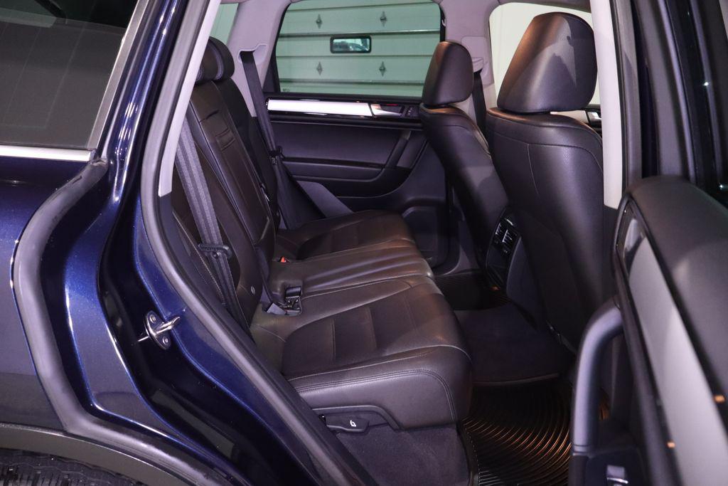 car-gallery-32