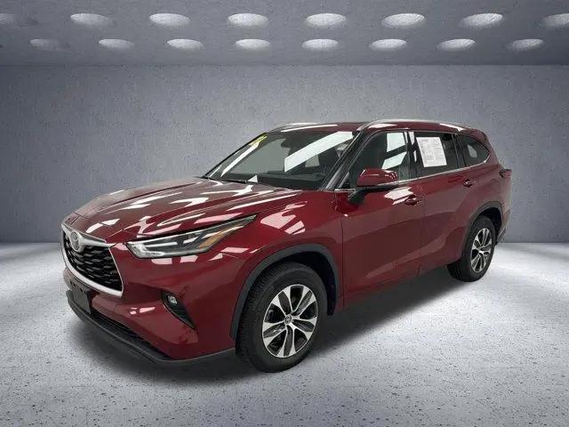 2021 Toyota Highlander XLE for sale in Waycross, GA