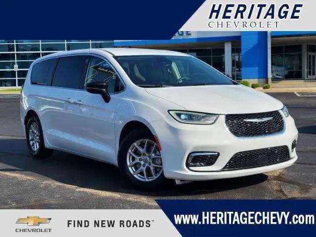 2024 Chrysler Pacifica Touring L for sale in Battle Creek, MI