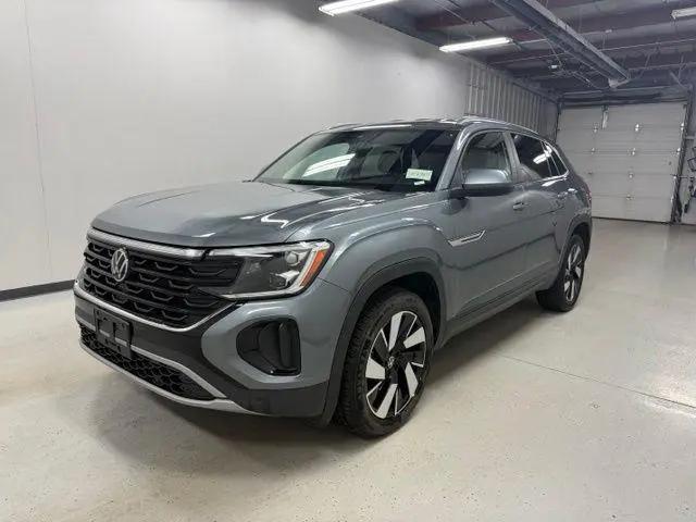 2024 Volkswagen Atlas Cross Sport 2.0T SE w/Technology for sale in RHINELANDER, WI