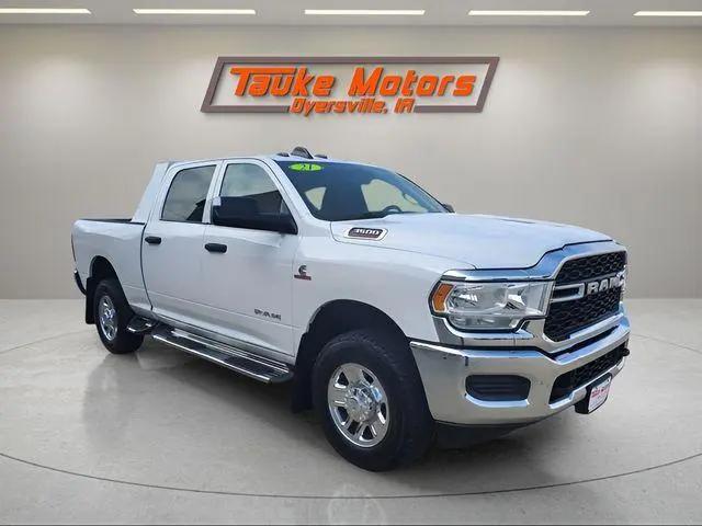 2021 Ram 3500 Tradesman Crew Cab 4x4 64 Box for sale in Dyersville, IA
