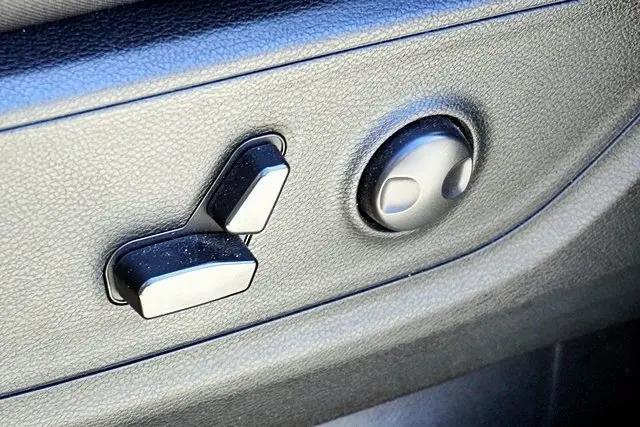 2022 Ram 1500 Big Horn Crew Cab 4x2 57 Box