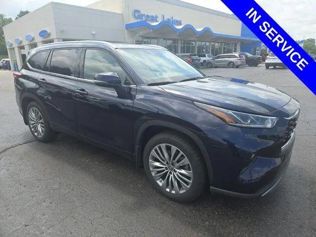 2022 Toyota Highlander Platinum for sale in Akron, OH
