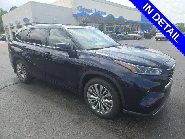 2022 Toyota Highlander Platinum for sale in Akron, OH