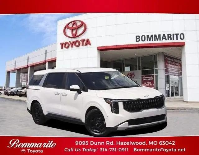 2025 Kia Carnival MPV LXS for sale in Hazelwood, MO
