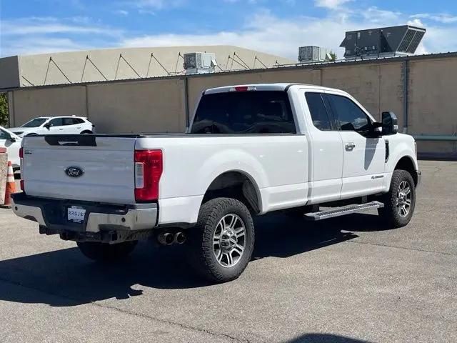2017 Ford F-350 LARIAT
