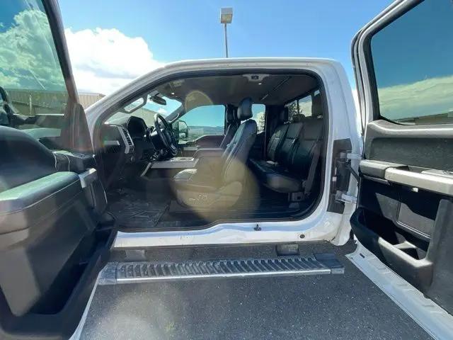 2017 Ford F-350 LARIAT