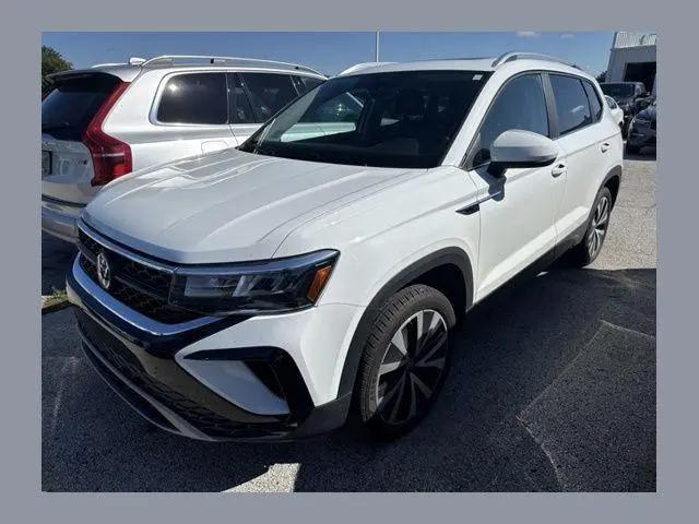 2023 Volkswagen Taos 1.5T SE for sale in Perrysburg, OH