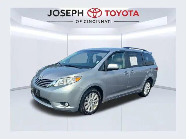 2017 Toyota Sienna XLE Premium 7 Passenger for sale in Cincinnati, OH