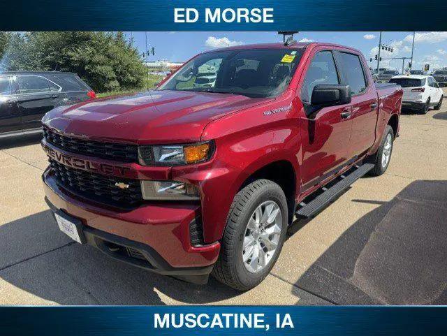 2020 Chevrolet Silverado 1500 4WD Crew Cab Short Bed Custom for sale in Muscatine, IA