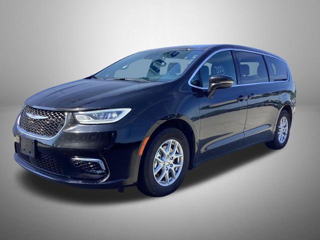 2025 Chrysler Pacifica Select for sale in Plattsmouth, NE