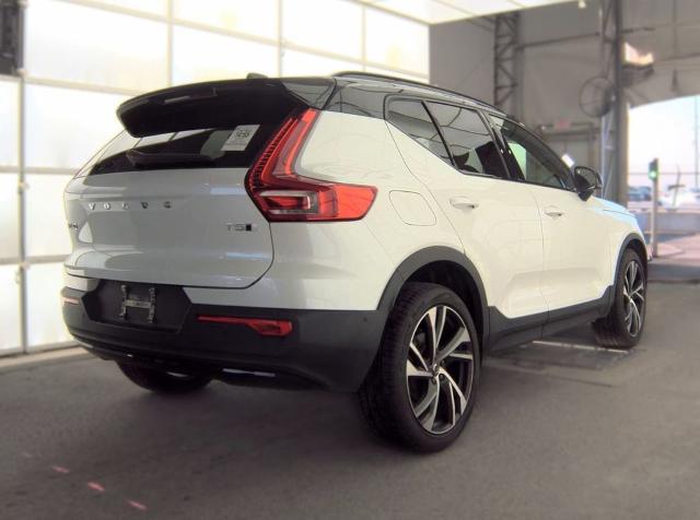 2021 Volvo XC40 T5 R-Design