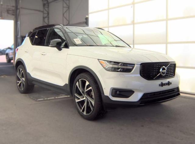 2021 Volvo XC40 T5 R-Design